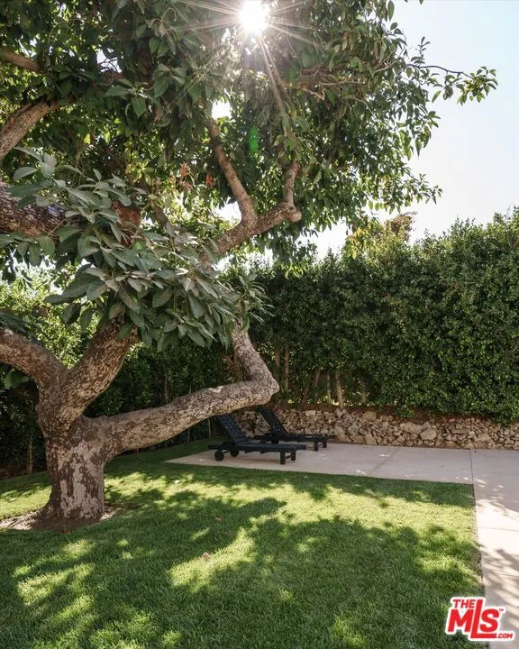 1545 Benton Way Los Angeles, CA 90026