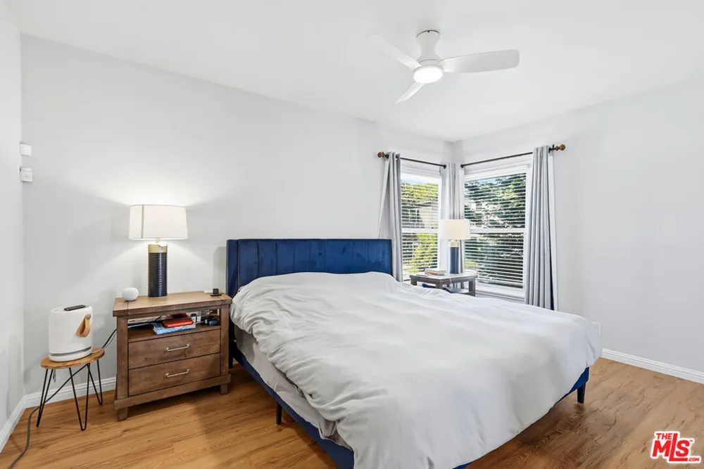 7501 Earldom Avenue Playa del Rey, CA 90293