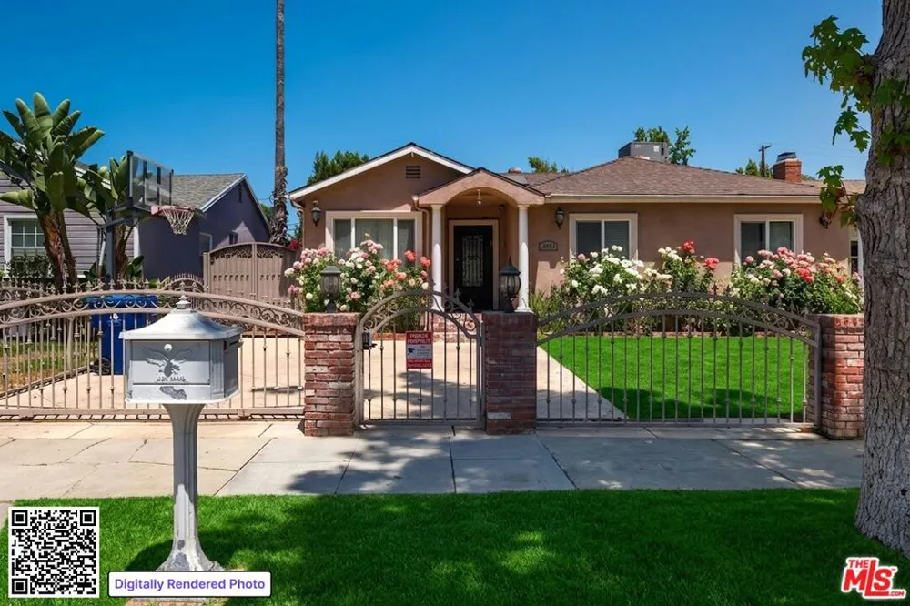 14743 McCormick Street Sherman Oaks, CA 91411