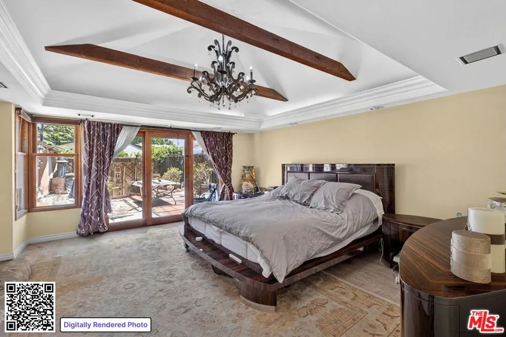 14743 McCormick Street Sherman Oaks, CA 91411
