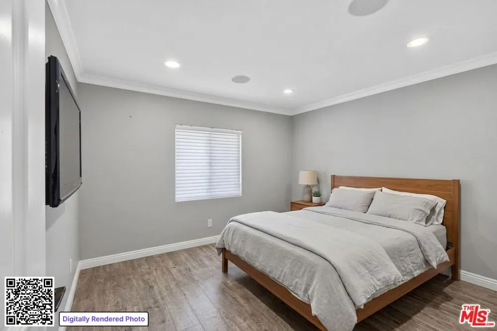 14743 McCormick Street Sherman Oaks, CA 91411
