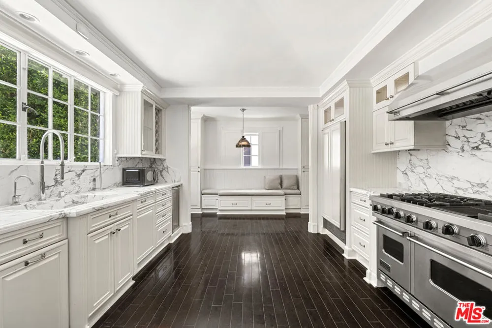 1910 Outpost Drive Los Angeles, CA 90068