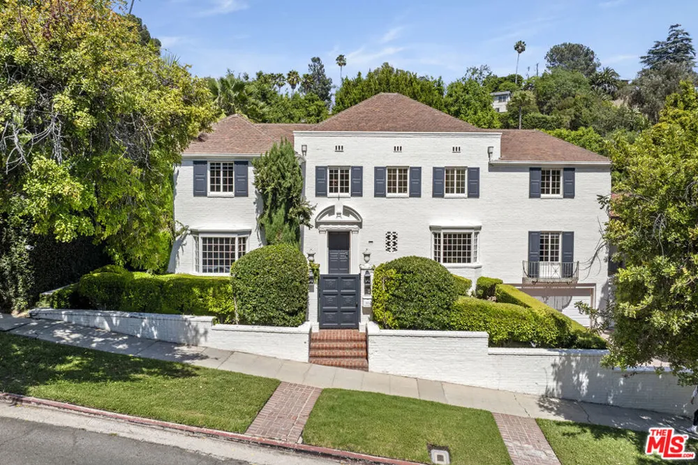 1910 Outpost Drive Los Angeles, CA 90068