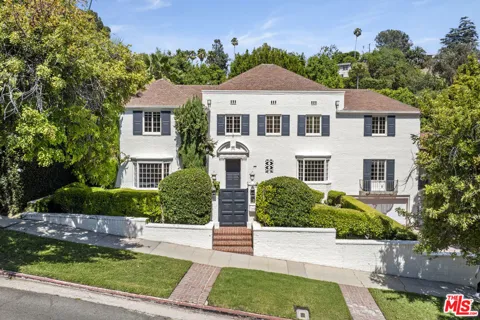 1910 Outpost Drive