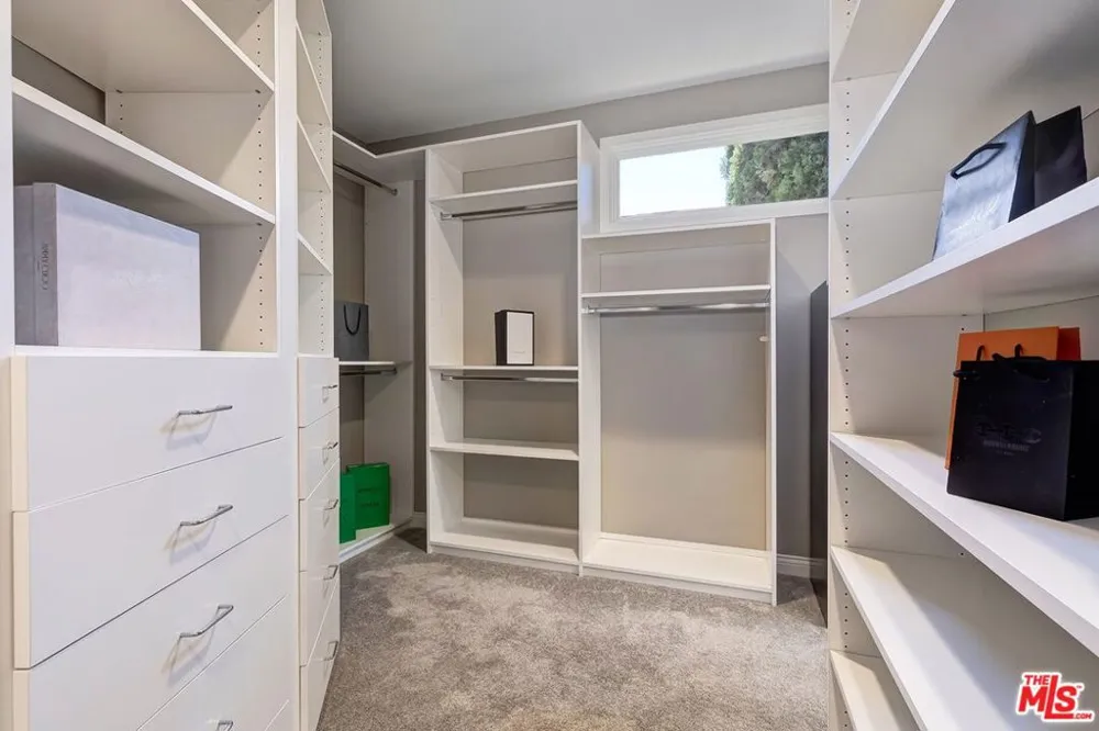 16694 Calle Arbolada Los Angeles, CA 90272