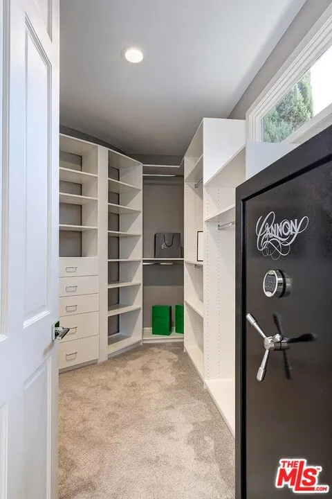 16694 Calle Arbolada Los Angeles, CA 90272