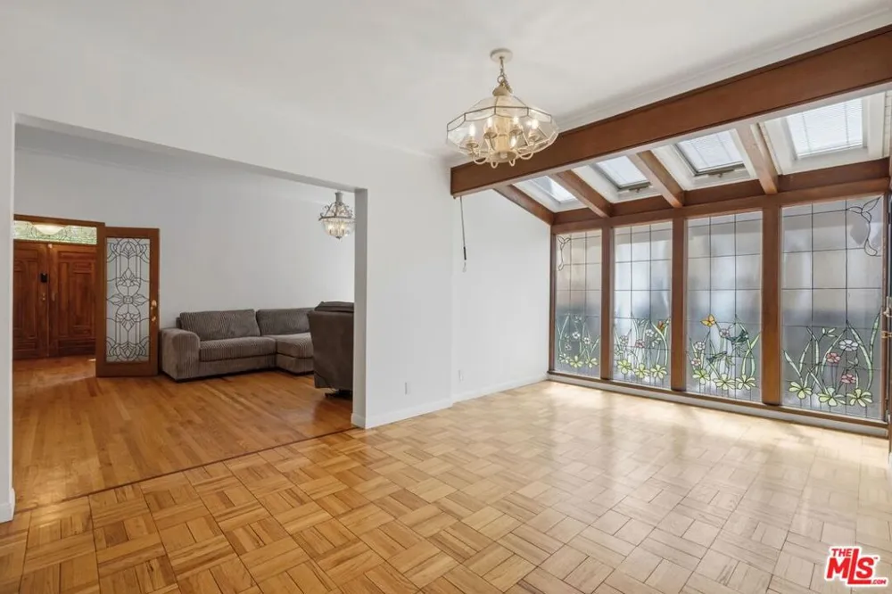 1136 Harvard Street Santa Monica, CA 90403