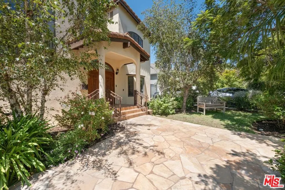 1136 Harvard Street Santa Monica, CA 90403