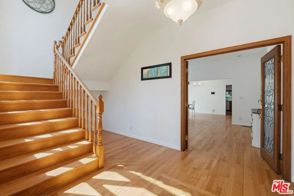 1136 Harvard Street Santa Monica, CA 90403