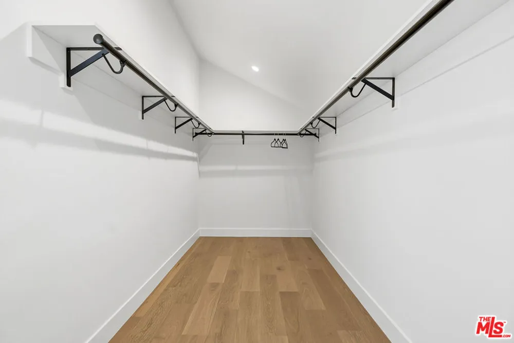 13080 Mindanao Way #95 Marina del Rey, CA 90292