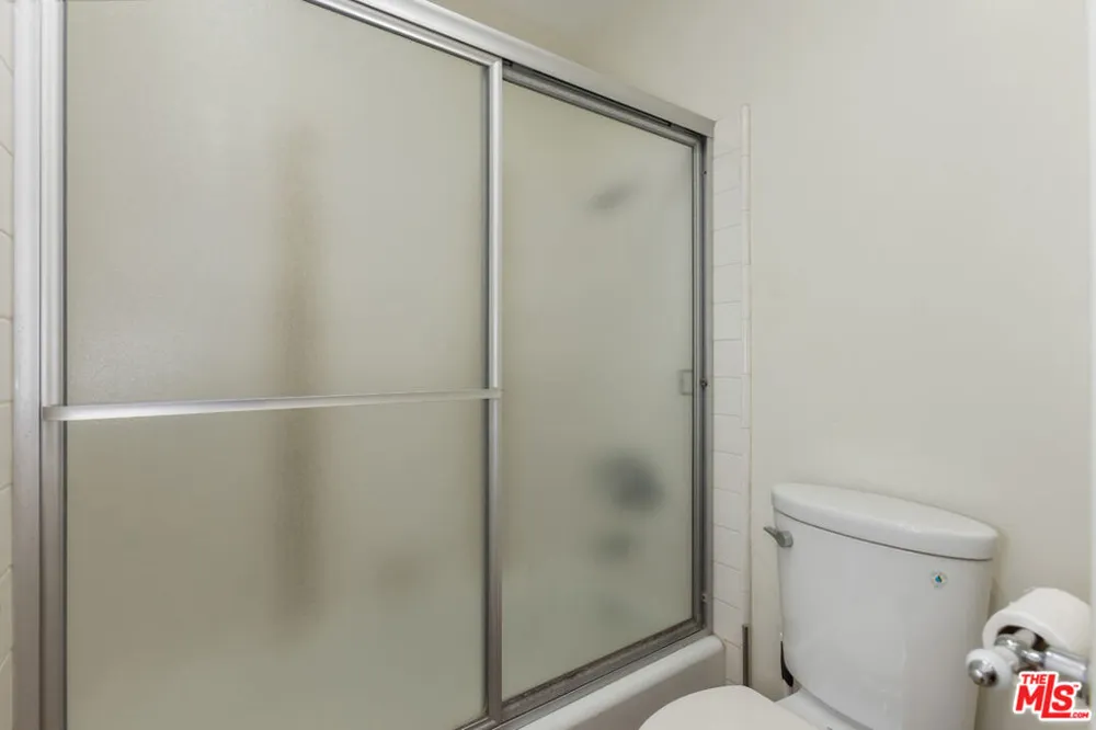5625 Windsor Way #207 Culver City, CA 90230
