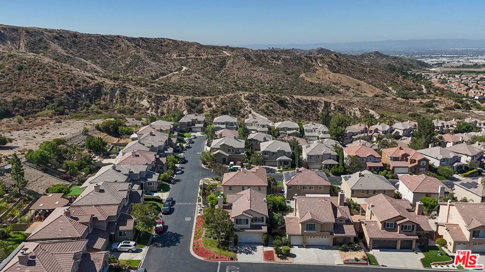 12110 Via Santa Rosa Los Angeles, CA 91342