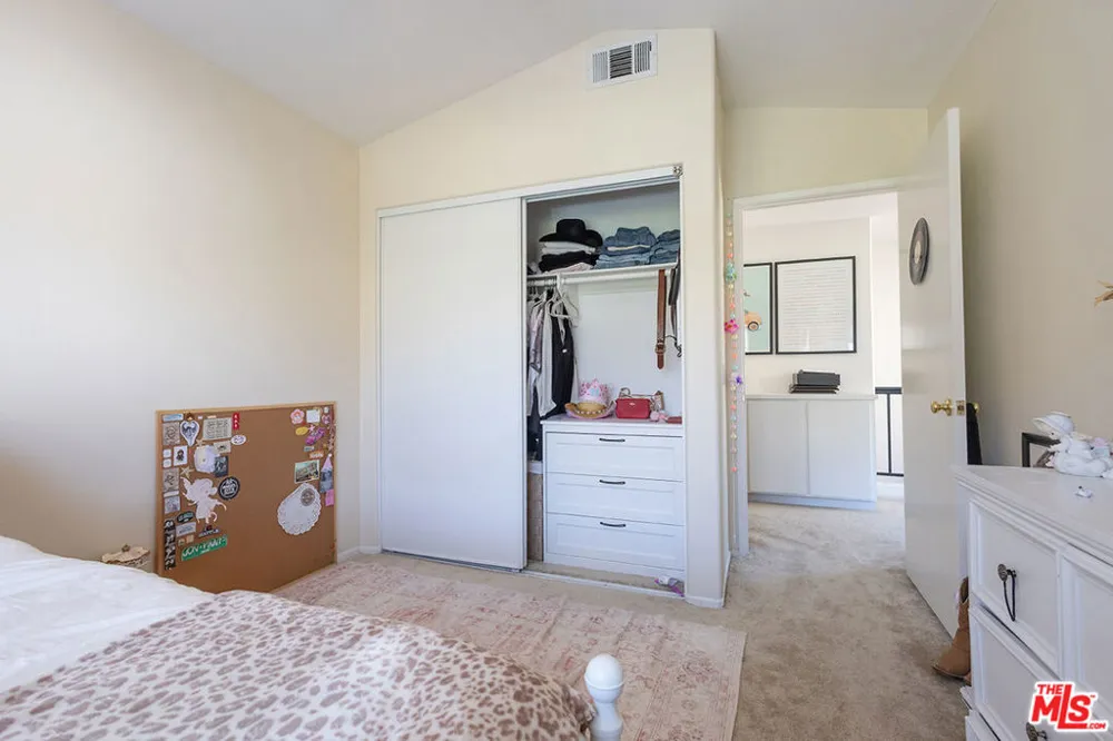 12110 Via Santa Rosa Los Angeles, CA 91342
