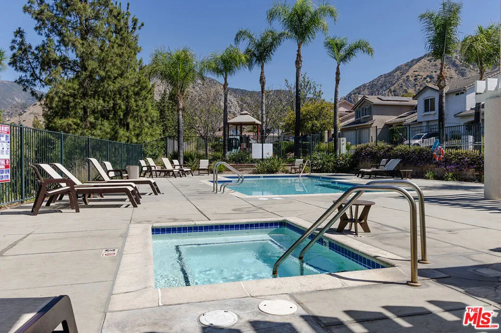 12110 Via Santa Rosa Los Angeles, CA 91342