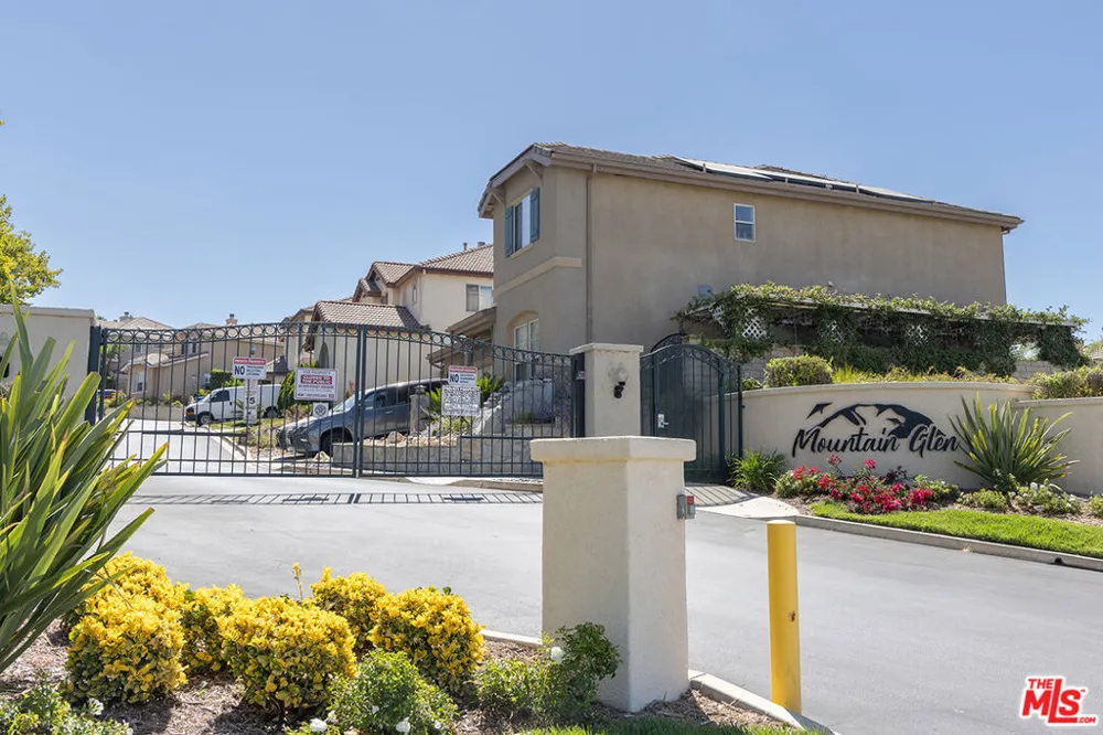 12110 Via Santa Rosa Los Angeles, CA 91342