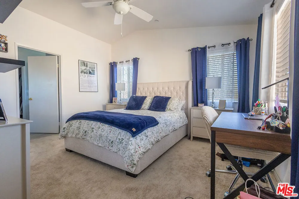 12110 Via Santa Rosa Los Angeles, CA 91342