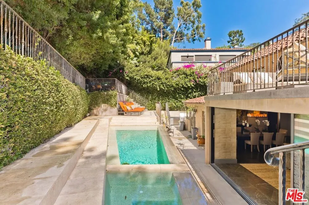 3300 Knoll Drive Los Angeles, CA 90068