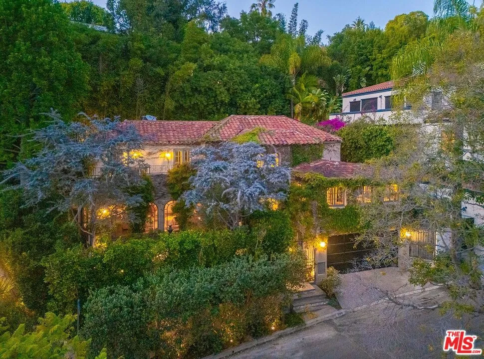 3300 Knoll Drive Los Angeles, CA 90068