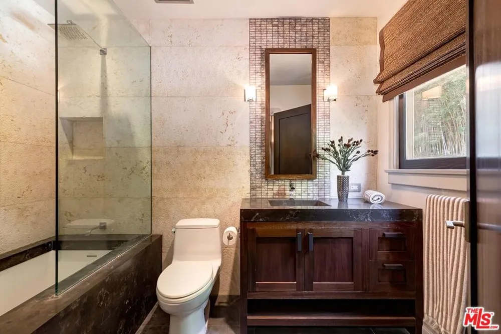 3300 Knoll Drive Los Angeles, CA 90068