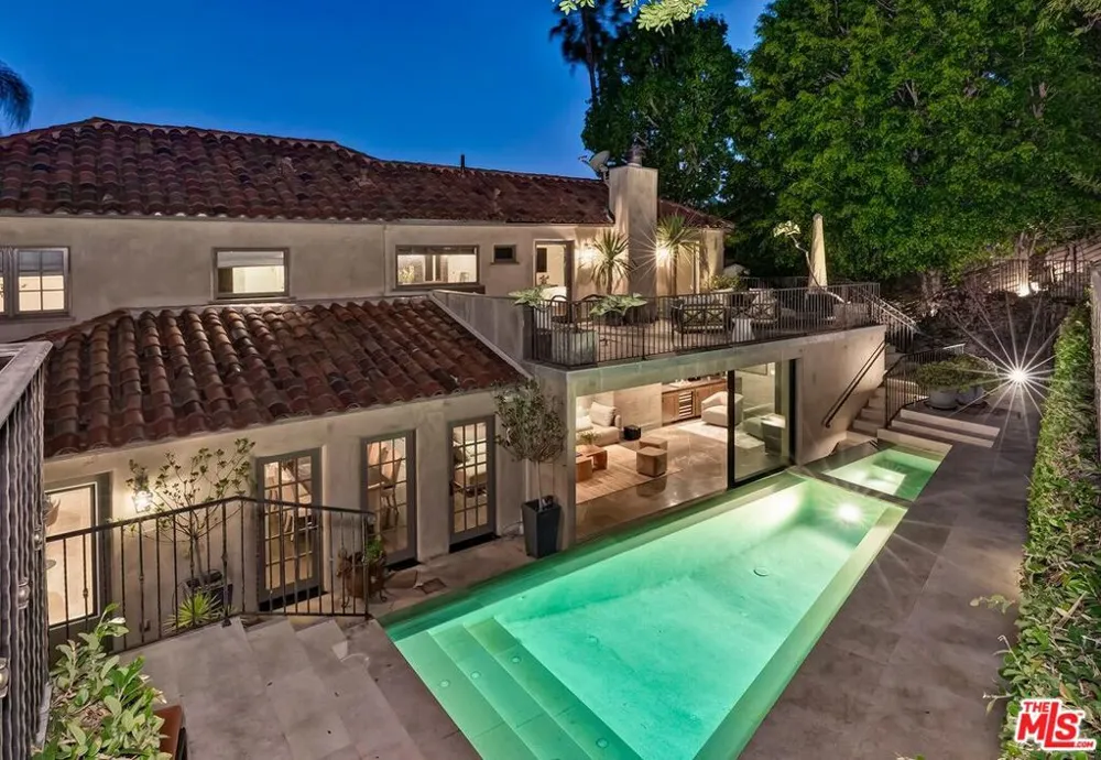 3300 Knoll Drive Los Angeles, CA 90068