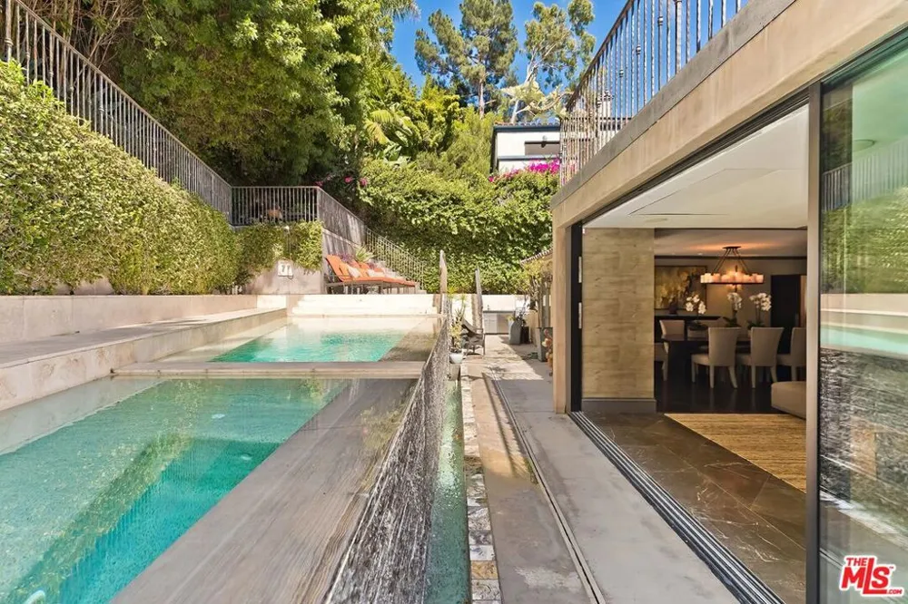 3300 Knoll Drive Los Angeles, CA 90068
