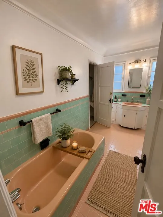 9961 Durant Drive #9963 Beverly Hills, CA 90212