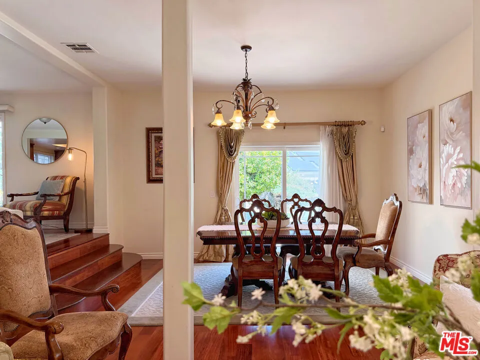 4814 Ramsdell Avenue La Crescenta, CA 91214