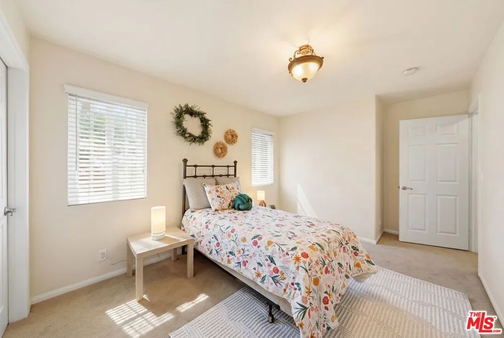 4814 Ramsdell Avenue La Crescenta, CA 91214