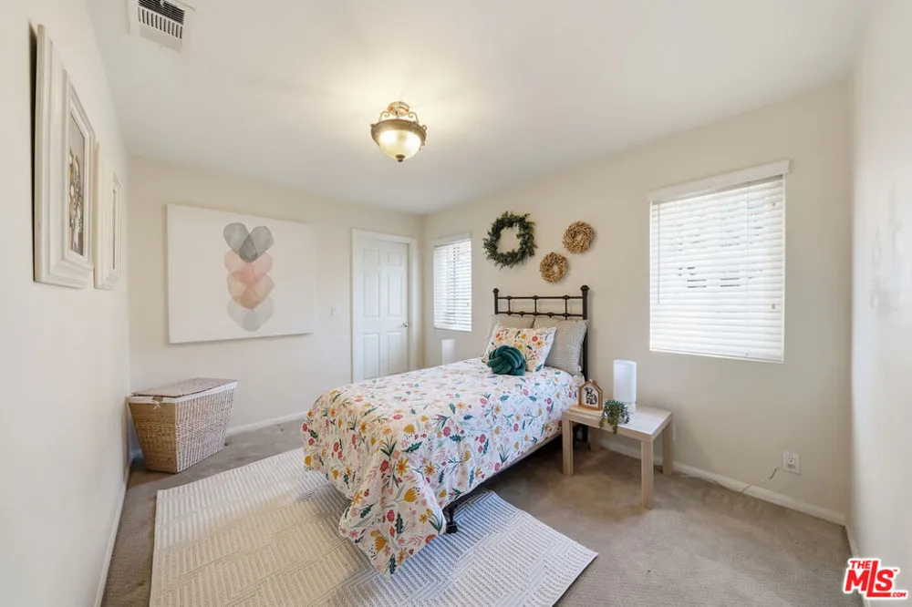 4814 Ramsdell Avenue La Crescenta, CA 91214
