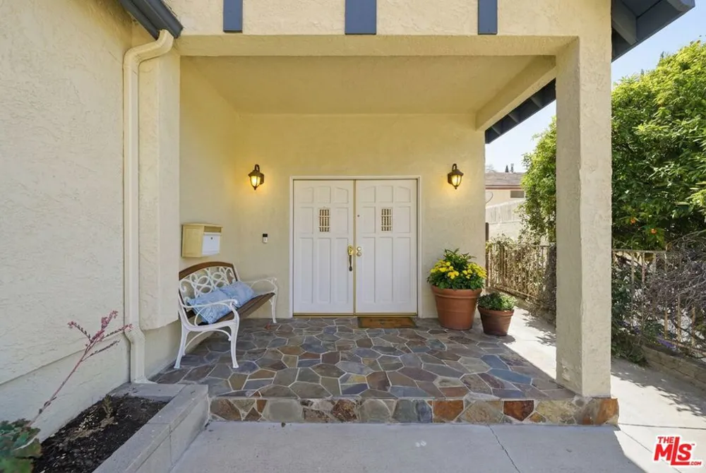 4814 Ramsdell Avenue La Crescenta, CA 91214