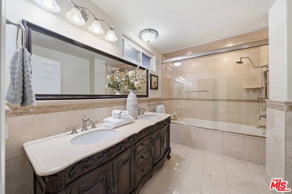 4814 Ramsdell Avenue La Crescenta, CA 91214
