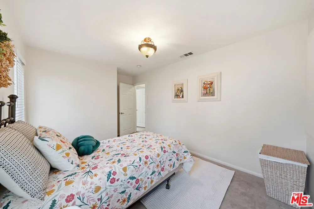 4814 Ramsdell Avenue La Crescenta, CA 91214