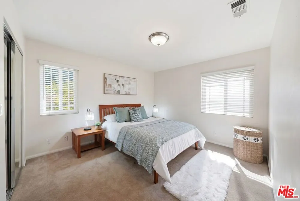 4814 Ramsdell Avenue La Crescenta, CA 91214