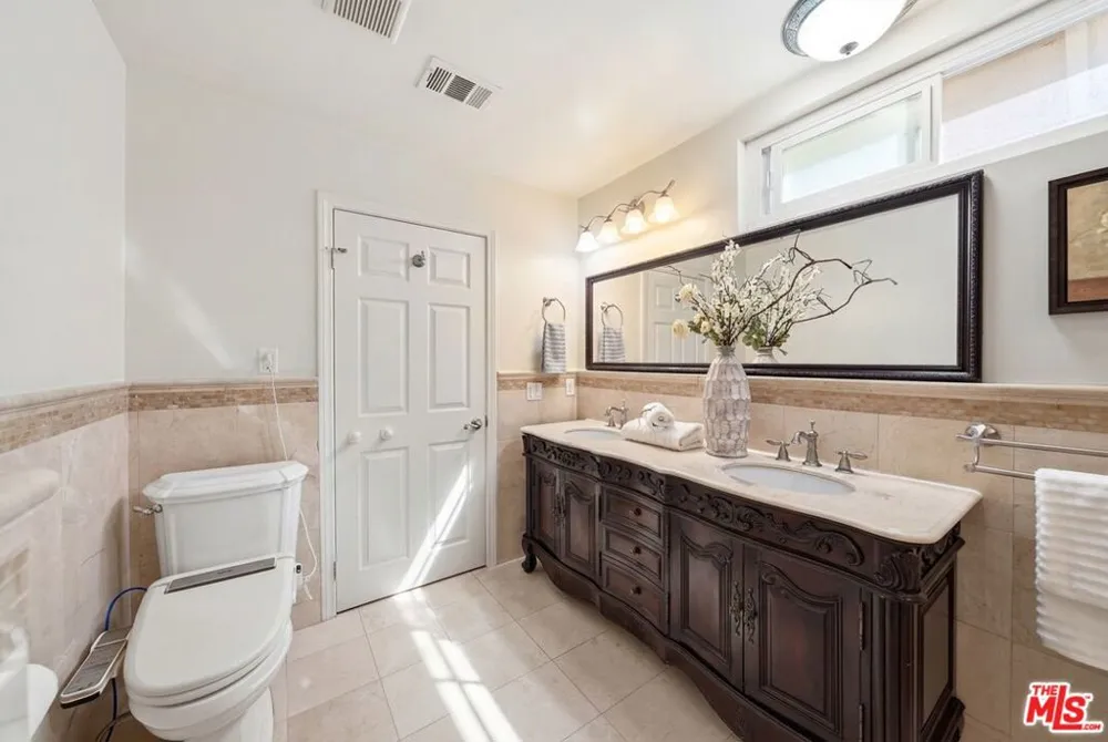 4814 Ramsdell Avenue La Crescenta, CA 91214