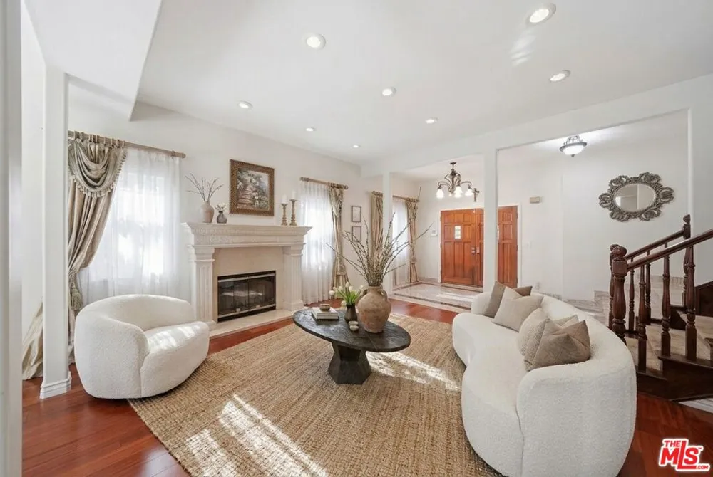 4814 Ramsdell Avenue La Crescenta, CA 91214