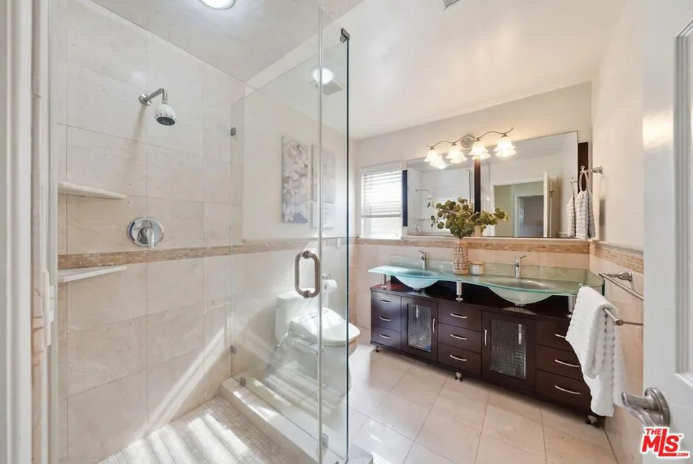 4814 Ramsdell Avenue La Crescenta, CA 91214