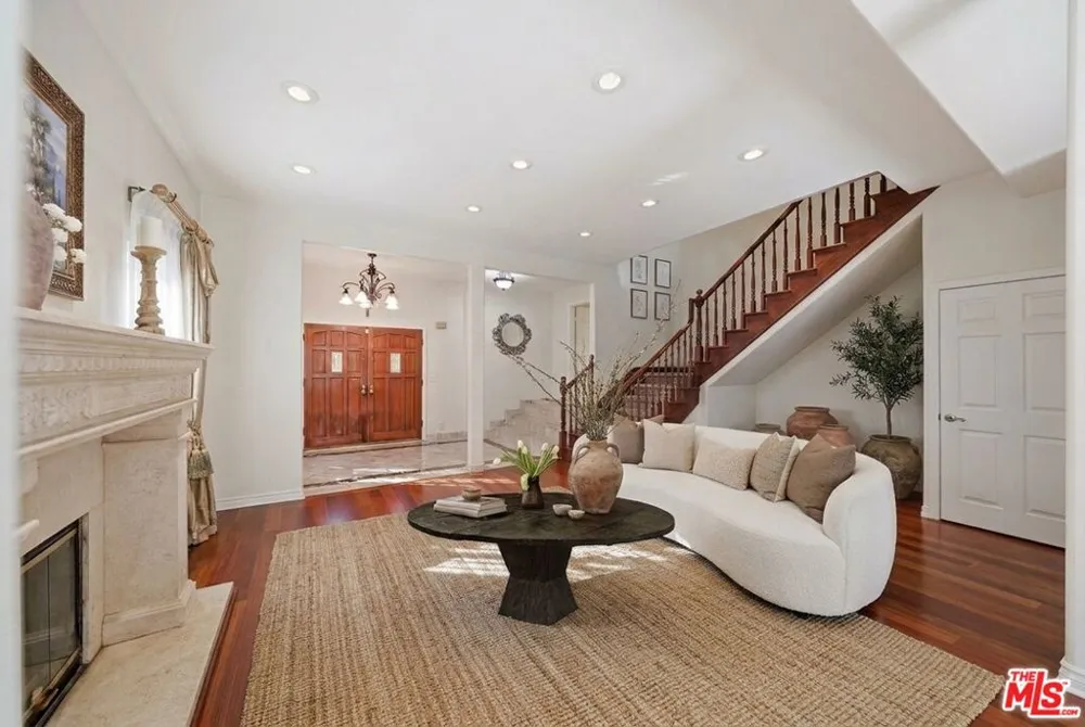 4814 Ramsdell Avenue La Crescenta, CA 91214