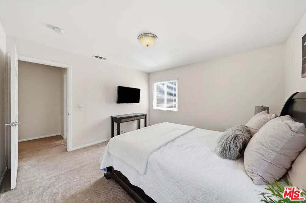 4814 Ramsdell Avenue La Crescenta, CA 91214