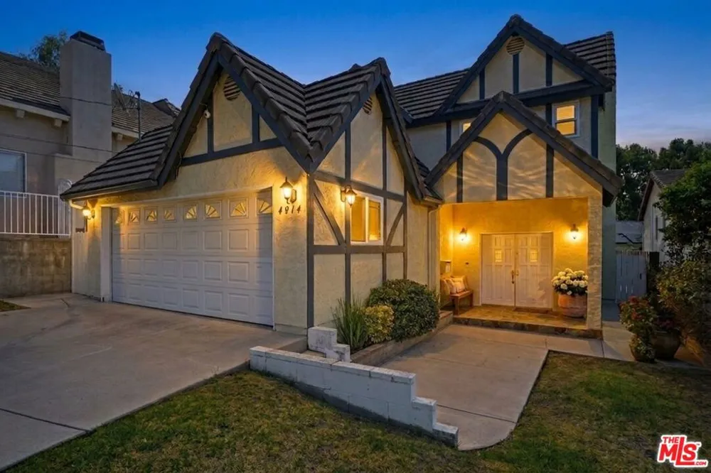 4814 Ramsdell Avenue La Crescenta, CA 91214