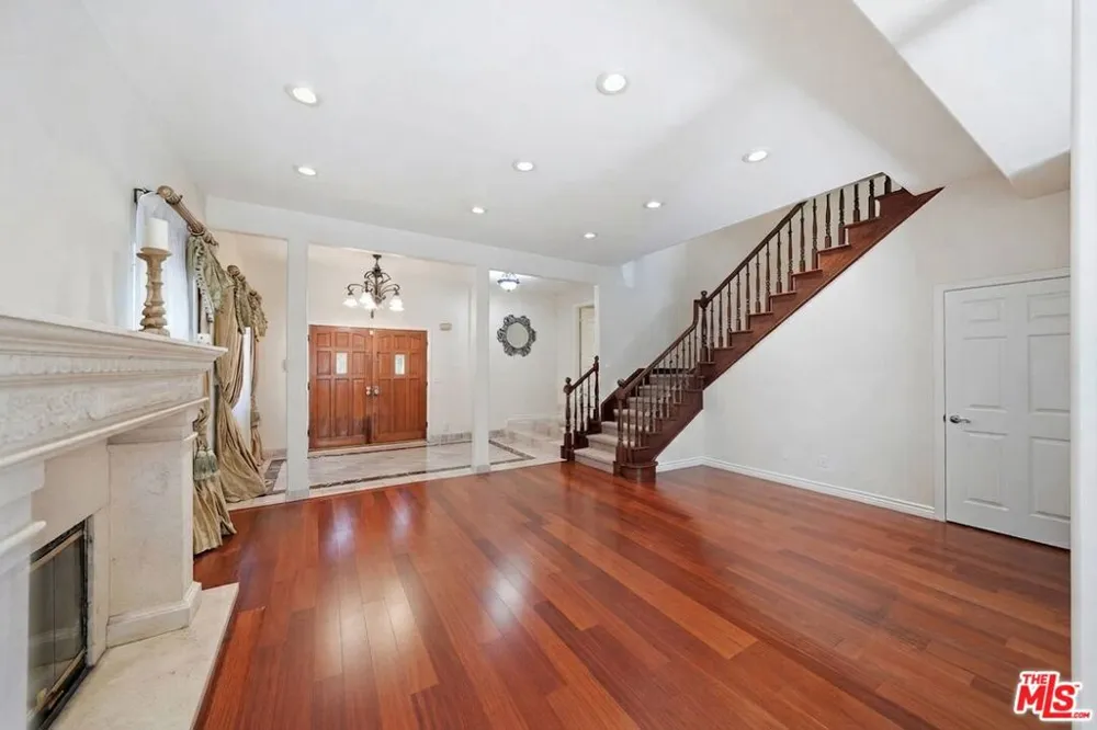 4814 Ramsdell Avenue La Crescenta, CA 91214