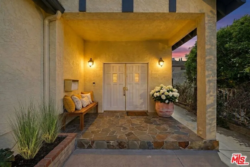 4814 Ramsdell Avenue La Crescenta, CA 91214