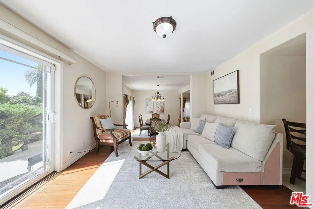 4814 Ramsdell Avenue La Crescenta, CA 91214