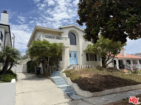 1212 S Irena Avenue