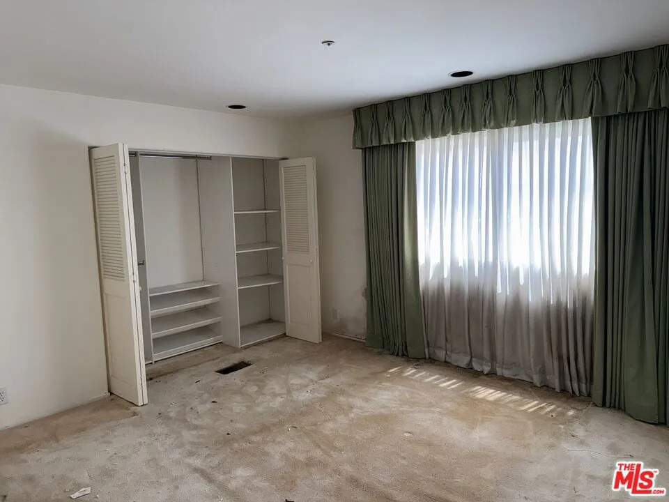 1212 S Irena Avenue Redondo Beach, CA 90277