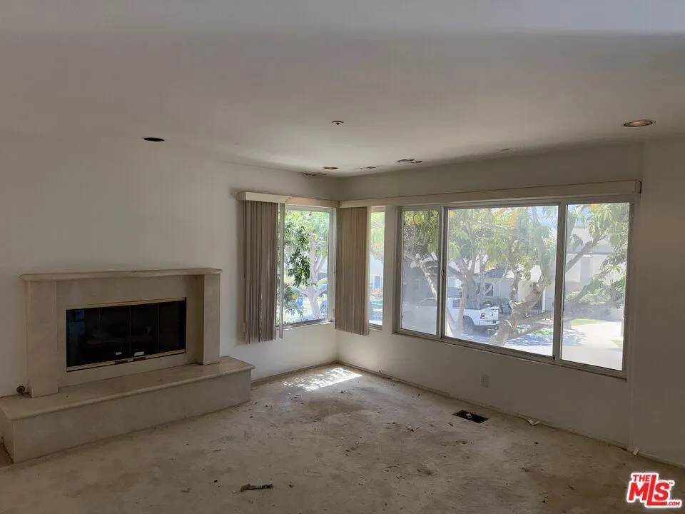 1212 S Irena Avenue Redondo Beach, CA 90277