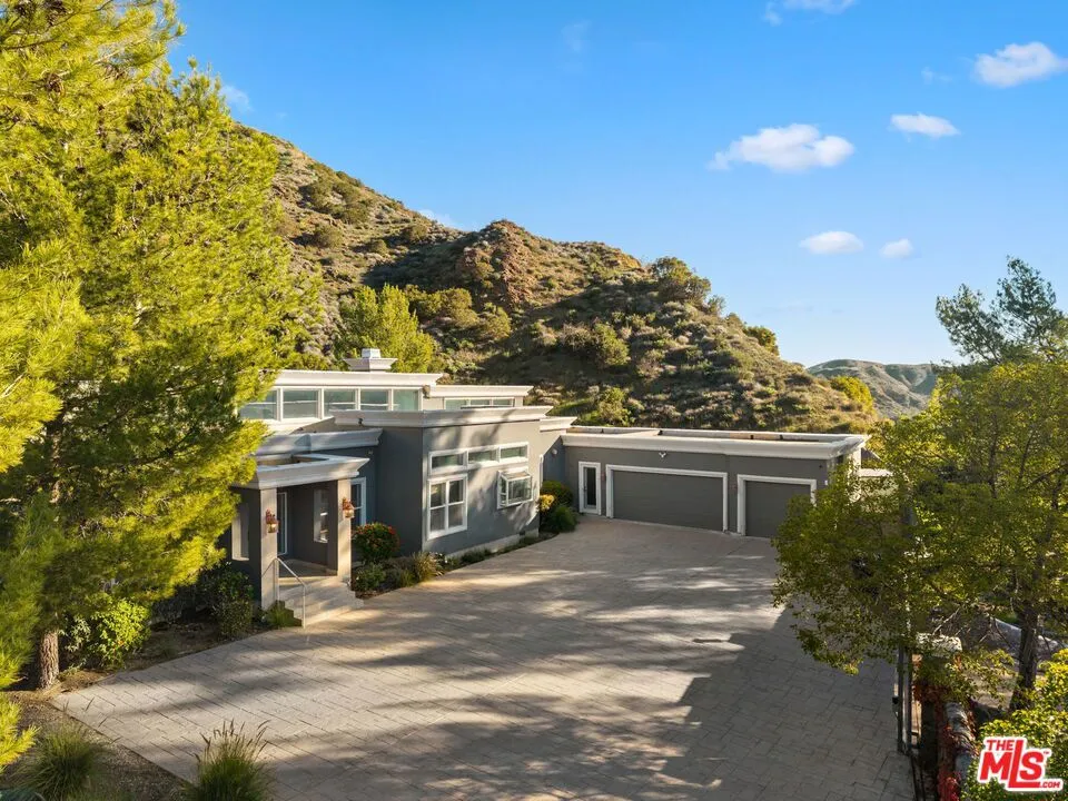 3699 Kanan Road Agoura Hills, CA 91301