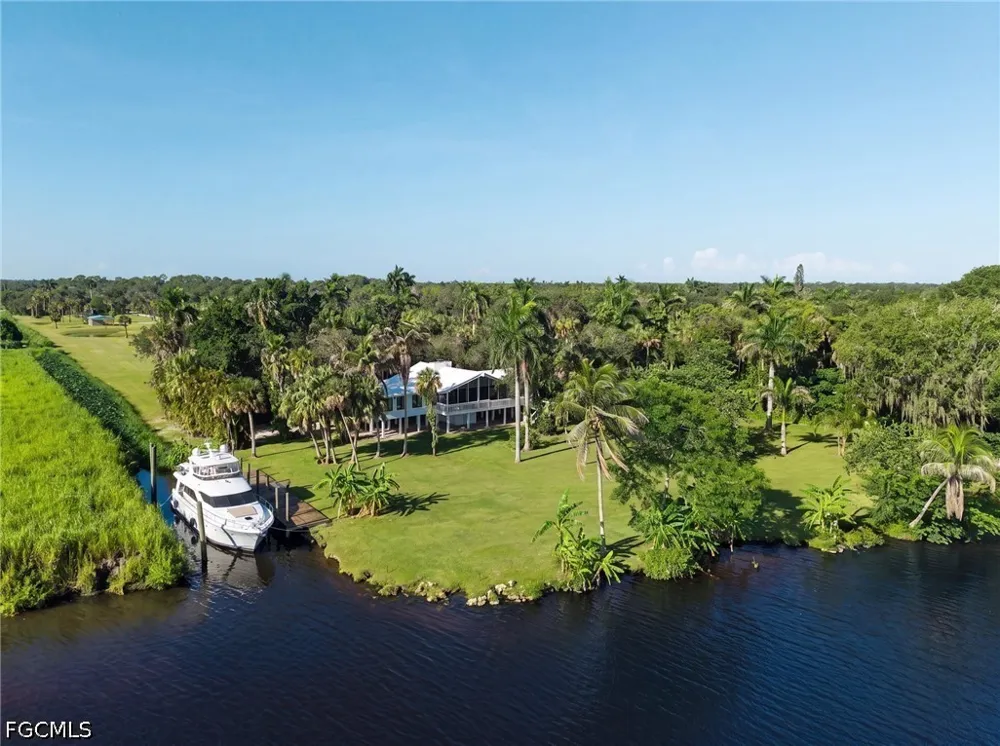 S River Road Alva, FL 33920