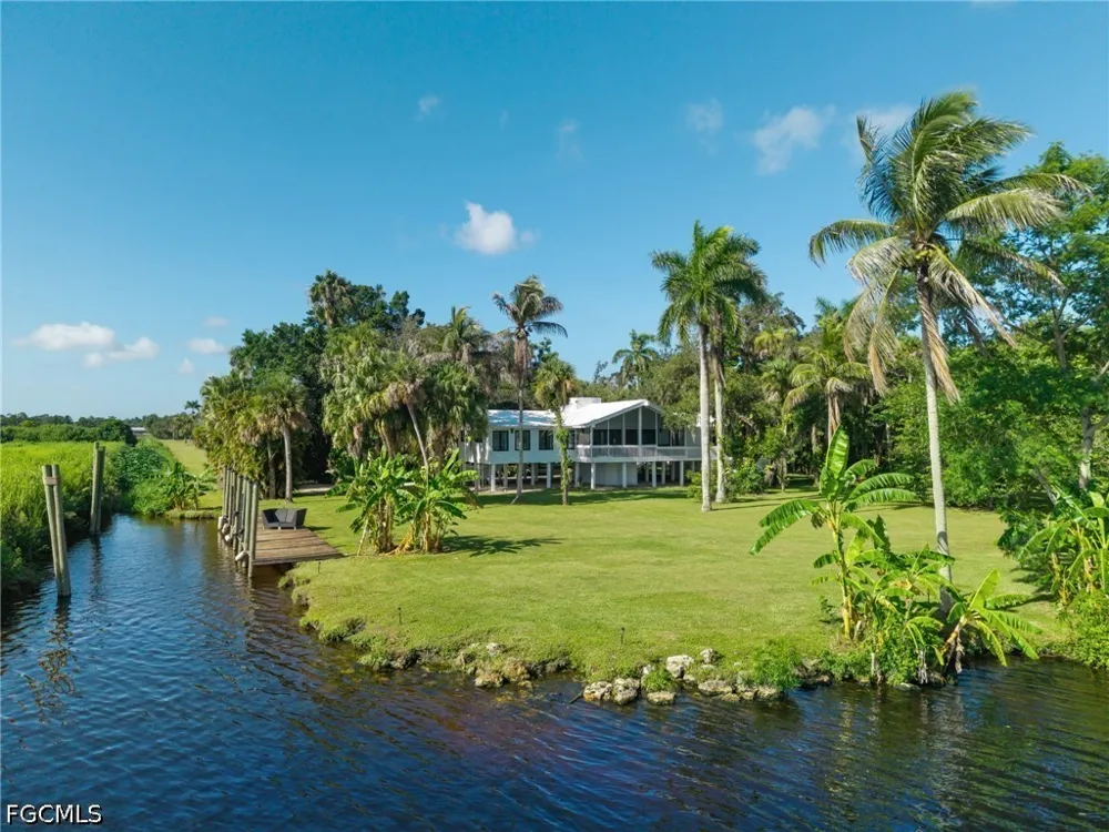 S River Road Alva, FL 33920