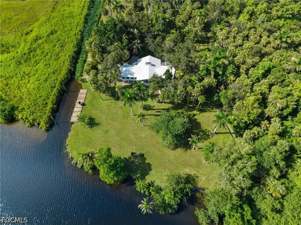 S River Road Alva, FL 33920