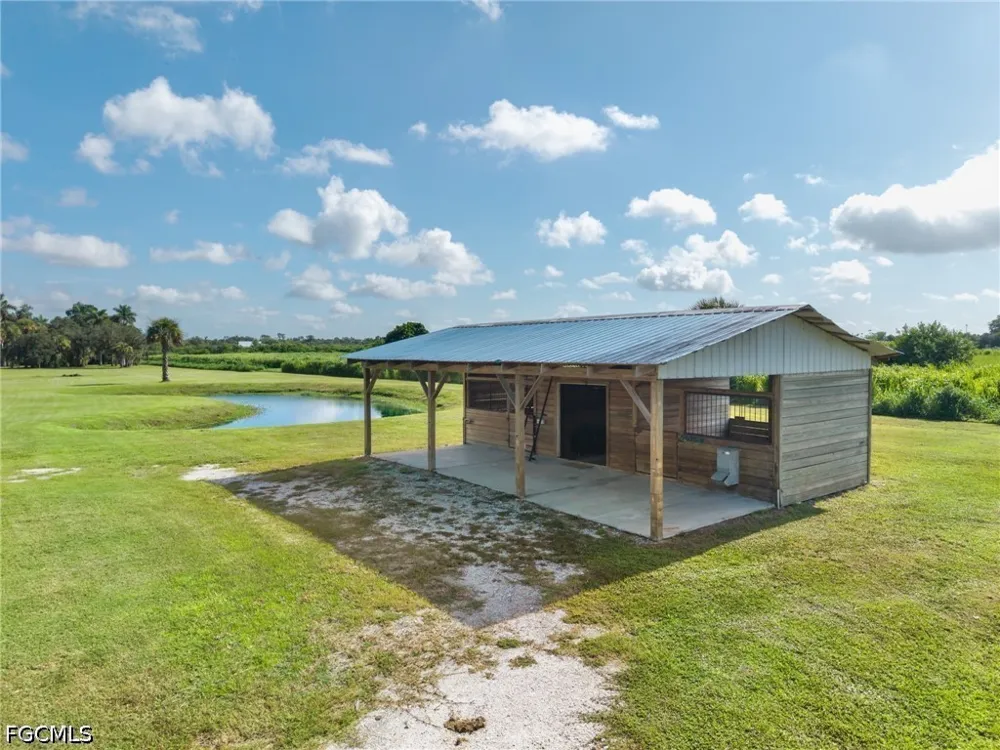 S River Road Alva, FL 33920